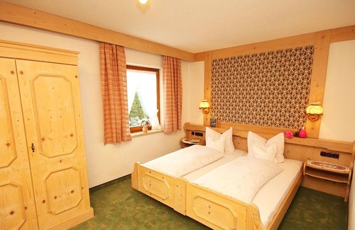 Riezlern Apartment | Apartment Mahdtal - 2 bedrooms with shower / WC - Haus Widdersteinblick