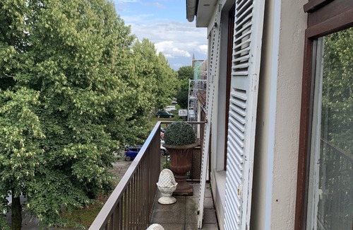 Woltmershausen Apartment | Apartment 'Maisonette Wohnung' with 2 Balconies and Wi-Fi