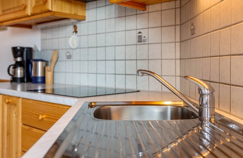 Albions Apartment | Apartment 'Malsötscherhof B' with Mountain View, Shared Garden and Wi-Fi