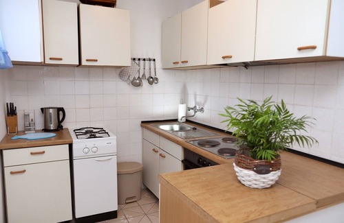 Drvenik Mali Apartment | Apartment Meri - Two Bedroom Apartment with Balcony