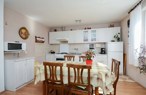 Senj Apartment | Apartment Milan (60211-A2) - Senj