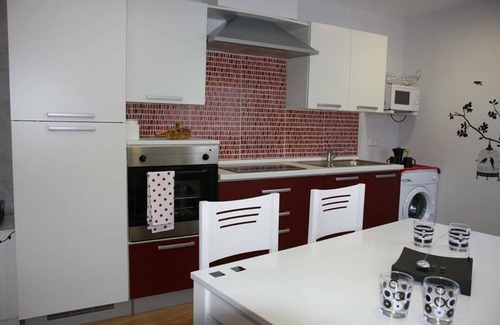 Milagro Apartment | Apartment 'Miralrio 1' with Wi-Fi and Air Conditioning