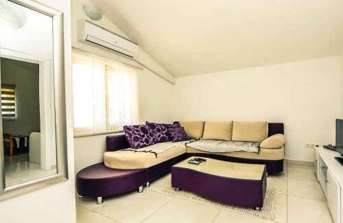 Seline Apartment | Apartment Mirjana-1 by Interhome