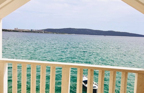 Kastel Sucurac House | Apartment mit Terrasse am Meer