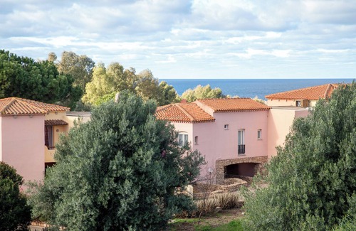 Canneddi Apartment | Apartment 'Nature Relax 207' with Sea View, Shared Garden and Air Conditioning