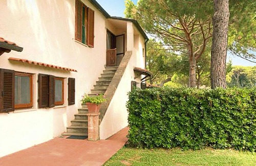 Marina di Grosseto Apartment | Apartment near Grosseto beaches and pine forest