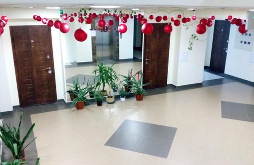 Dzerzhyns'kyi District Apartment | Apartment near Alekseevskaya (296)