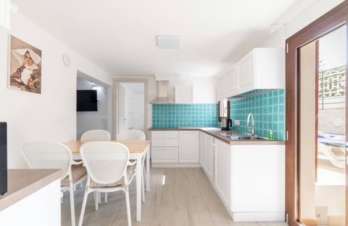 Torre di Bari Apartment | Apartment near the beach - Casa Janas