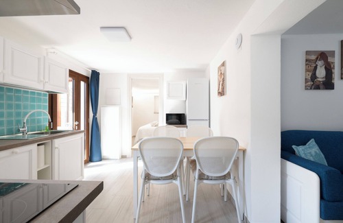Torre di Bari Apartment | Apartment near the beach - Casa Janas