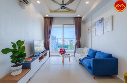 Tan Binh Apartment | Apartment - Near TSN Airport - 2Br 2WC - Luxury