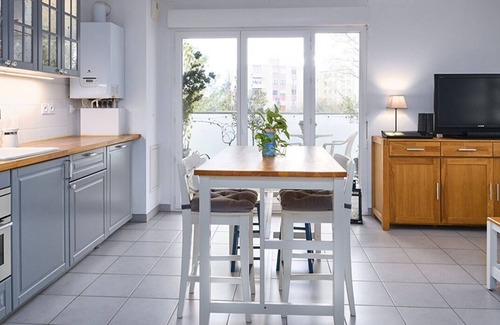 Saint-Priest Apartment | Apartment near T2 streetcar