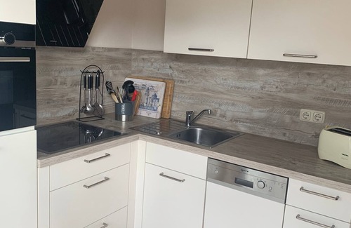 Zingst Apartment | Apartment 'Nele 02' close to the Sea with Garden & Wi-Fi