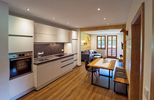 Oberwolfach Apartment | Apartment 'Nichtraucher' with Shared Garden, Balcony and Wi-Fi