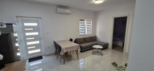 Mejasi Apartment | Apartment Nina