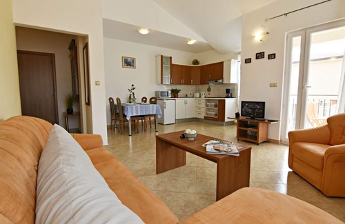 Tar-Vabriga Apartment | Apartment NOEMI1 Poreč-Tar with swimming pool, games room, barbecue, balcony, Wi-Fi