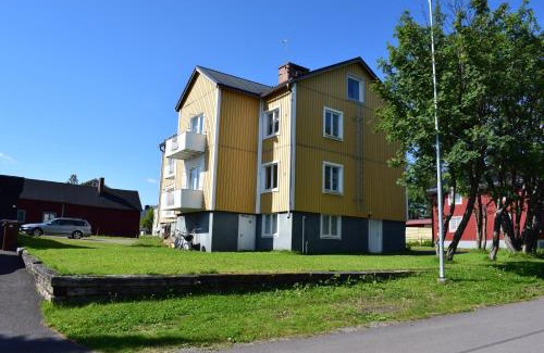 Kiruna Apartment | Apartment nr2 with shared bathroom in Kiruna C