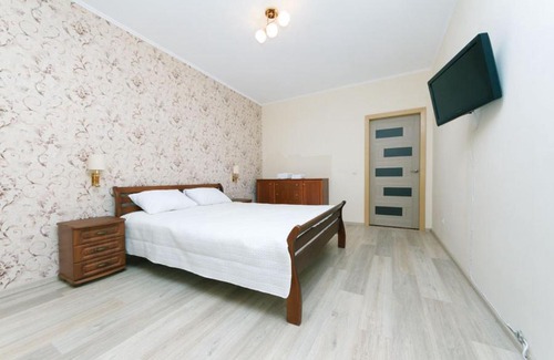 Pozniaky Apartment | Apartment on Drahomanova 2A
