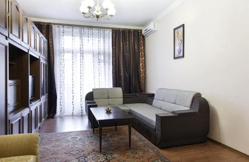 Lypky Apartment | Apartment on Khreschatyk 21