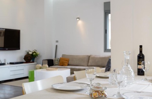 Tel Aviv Promenade Apartment | Apartment On Mapu Street