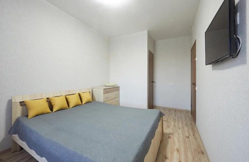 Chelyabinsk Apartment | Apartment on Molodogvardeytsev 74