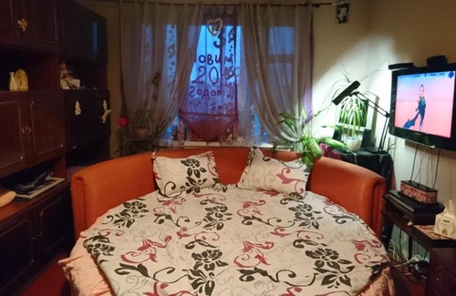 Dniprovs'kyi District Apartment | Apartment on Raisy Okipnoi 5