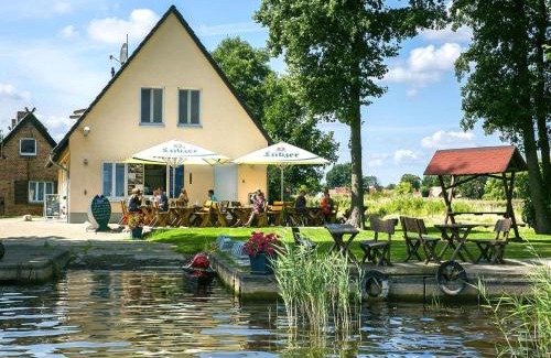 Muritz Apartment | Apartment on the Fischerhof, Vipperow