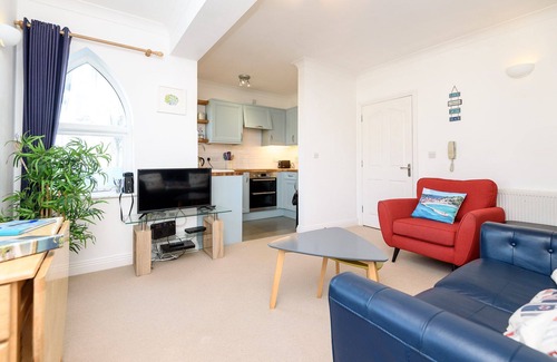 West Looe House | Apartment on the harbour with great views