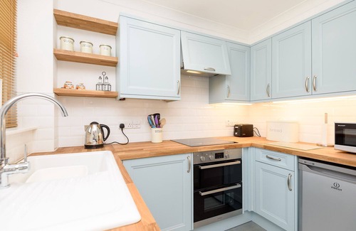 West Looe House | Apartment on the harbour with great views