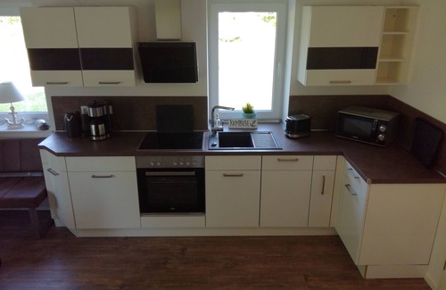 Tannenhausen House | Apartment or Holiday home with private beach at the lake in Aurich-Tannenhausen