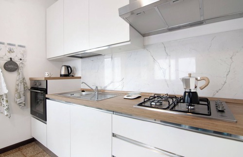 Dongo Apartment | Apartment 'Palma's House' with Lake View, Private Terrace and Wi-Fi