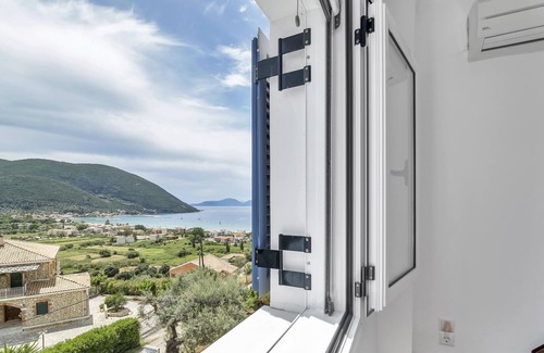 Pondi Apartment | Apartment 'Panorama 2' with Sea View, Wi-Fi and Air Conditioning