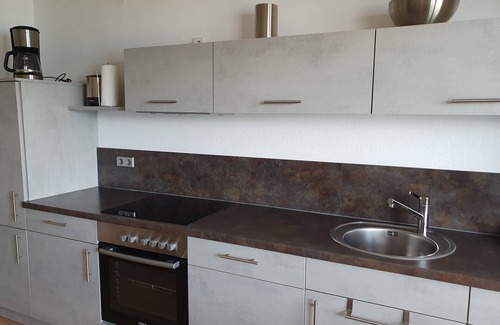 Sipplingen Apartment | Apartment 'Panorama-seetraum' with Lake View, Private Terrace and Wi-Fi