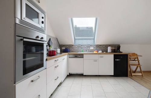 Leipheim Apartment | Apartment 'Panoramablick' with Private Terrace, Balcony and Wi-Fi