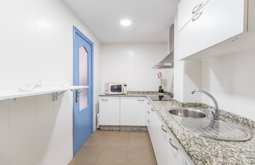 Santa Pola Apartment | Apartment 'Playa Varadero' with Sea View, Wi-Fi and Air Conditioning