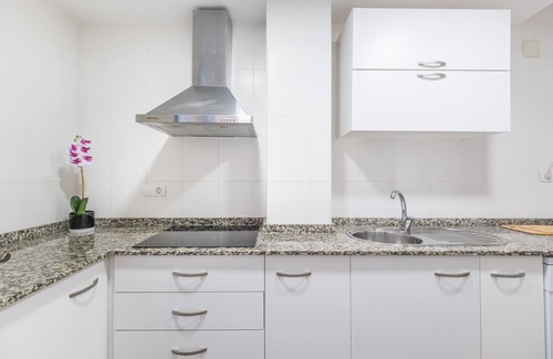 Santa Pola Apartment | Apartment 'Playa Varadero' with Sea View, Wi-Fi and Air Conditioning