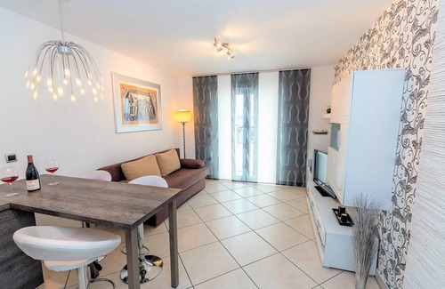 Selce Apartment | Apartment Queens II with Sea View in Selce
