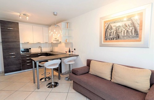Selce Apartment | Apartment Queens II with Sea View in Selce