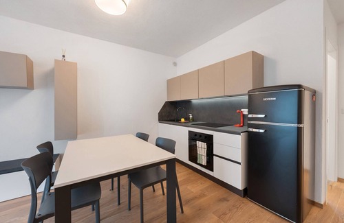 Moconesi Apartment | Apartment 'Robin' with Shared Garden, Wi-Fi and Air Conditioning