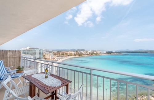 S'Illot-Cala Morlanda Apartment | Apartment Rocamar in S'illot, with sea views