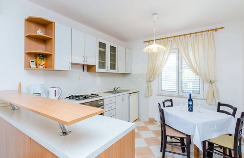 Banici Apartment | Apartment & Rooms Villa Katarina - One Bedroom Apartment with Terrace and Sea View