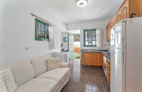 Las Puntas Apartment | Apartment 'Rosi- 2' with Mountain View, Wi-Fi and Air Conditioning