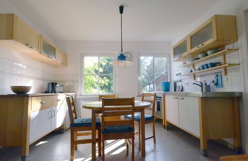 Halenbeck-Rohlsdorf Apartment | Apartment Schwalbennest near Lake Plau
