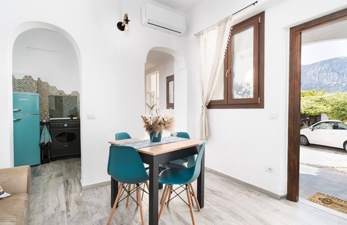 Irgoli Apartment | Apartment 'S' Istancu Vetzu' with Mountain View, Wi-Fi and Air Conditioning