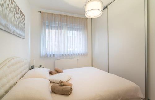 Novi Zagreb Apartment | Apartment SARA - free parking for 2 cars