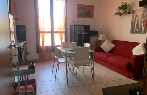 Cremona Apartment | Apartment 'Sara' with Wi-Fi and Air Conditioning