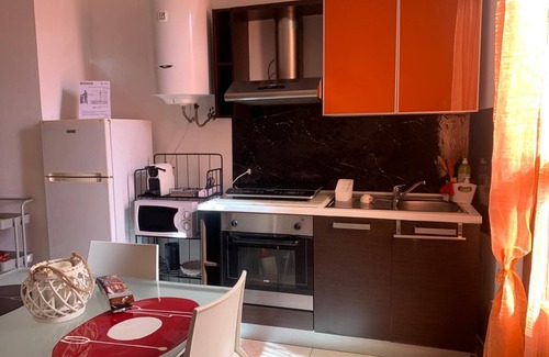 Cremona Apartment | Apartment 'Sara' with Wi-Fi and Air Conditioning