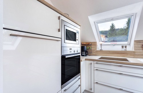 Ortsmitte Apartment | Apartment 'Sarina 2' with Mountain View, Balcony and Wi-Fi