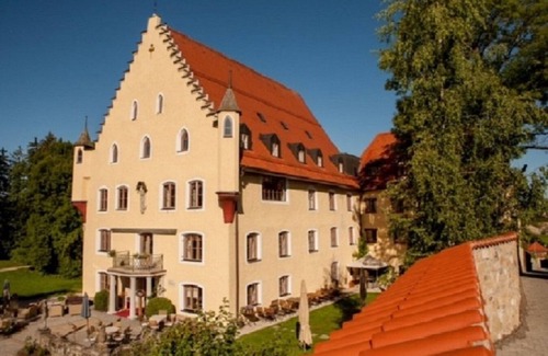 Schraden Apartment | Apartment Schloßberg in the southern Allgäu very quiet location in Hopferau near Füssen