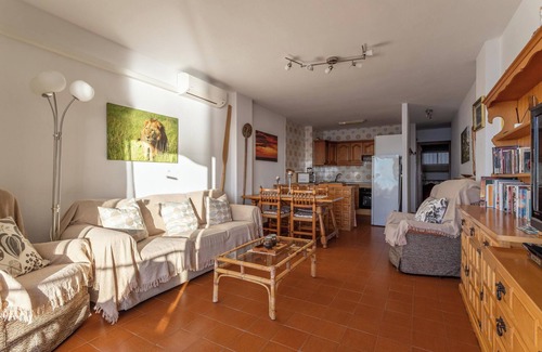 Almunecar Apartment | Apartment Sea-front by Beach with Pool & Wi-Fi