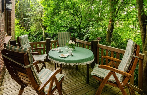Idafehn Apartment | Apartment 'Seelter Ai Saterland' with Shared Garden, Balcony and Wi-Fi